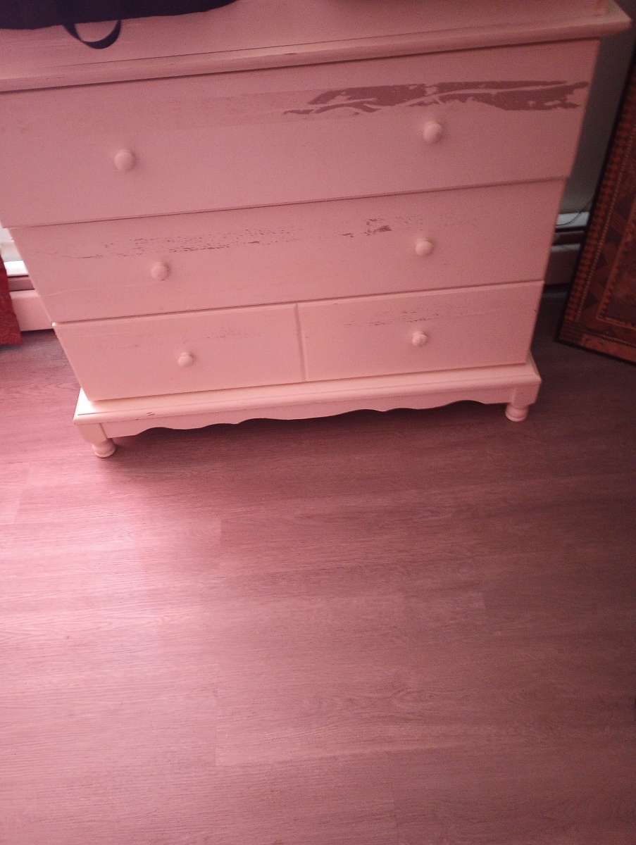 two bedroom apartment everything must go 2000 for everything