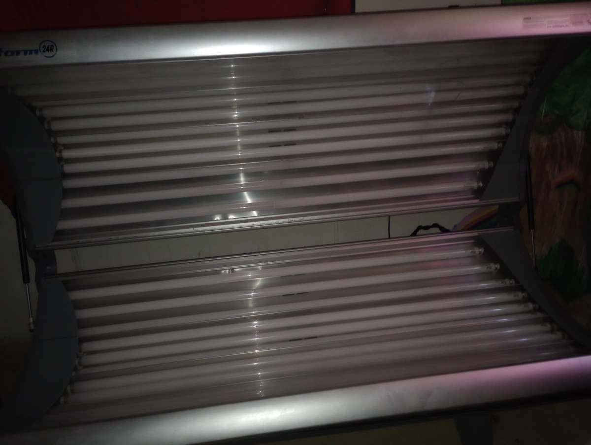 Solar Storm Tanning Bed