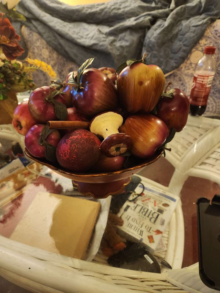 bowl and Decorative apples