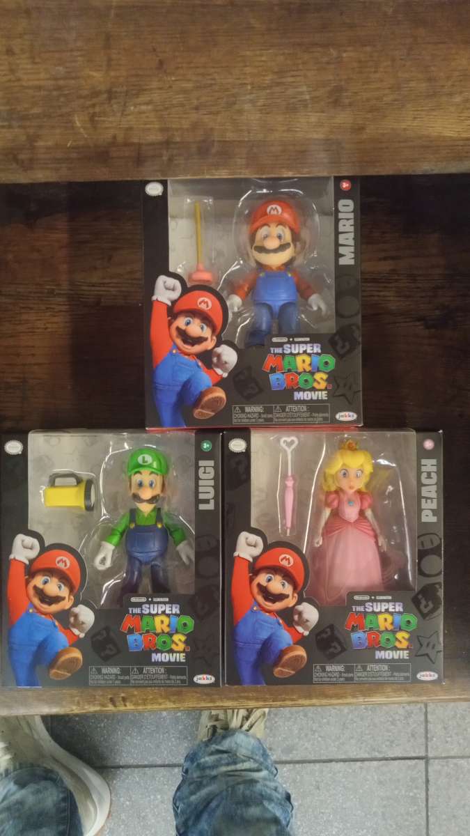 Super Mario Figures