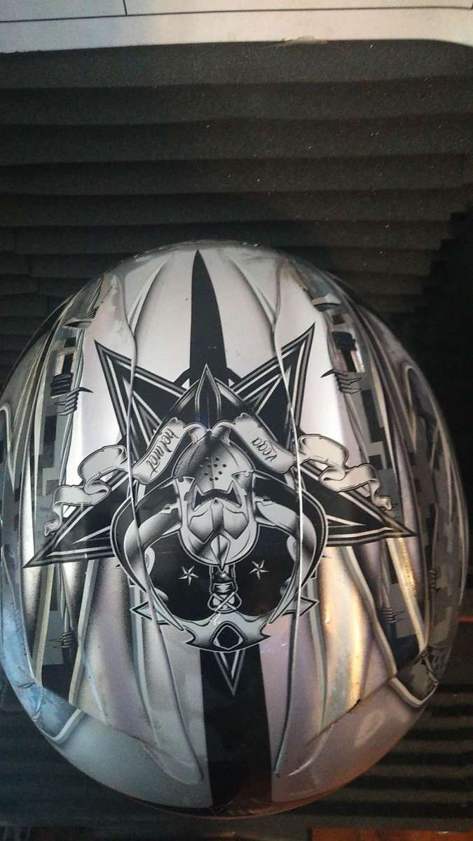 Motorcycle helmet