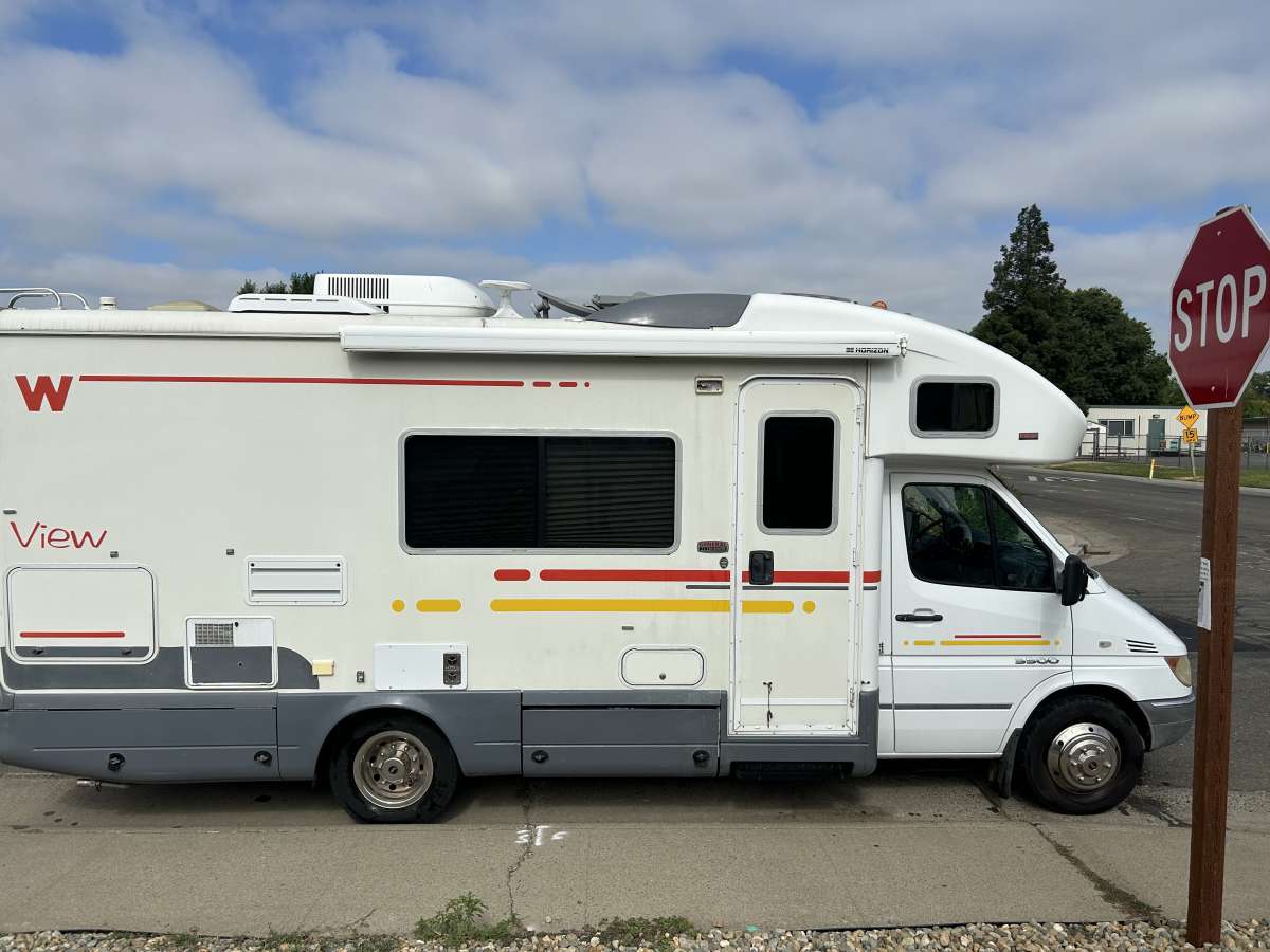 2005 Winnebago view 24ft