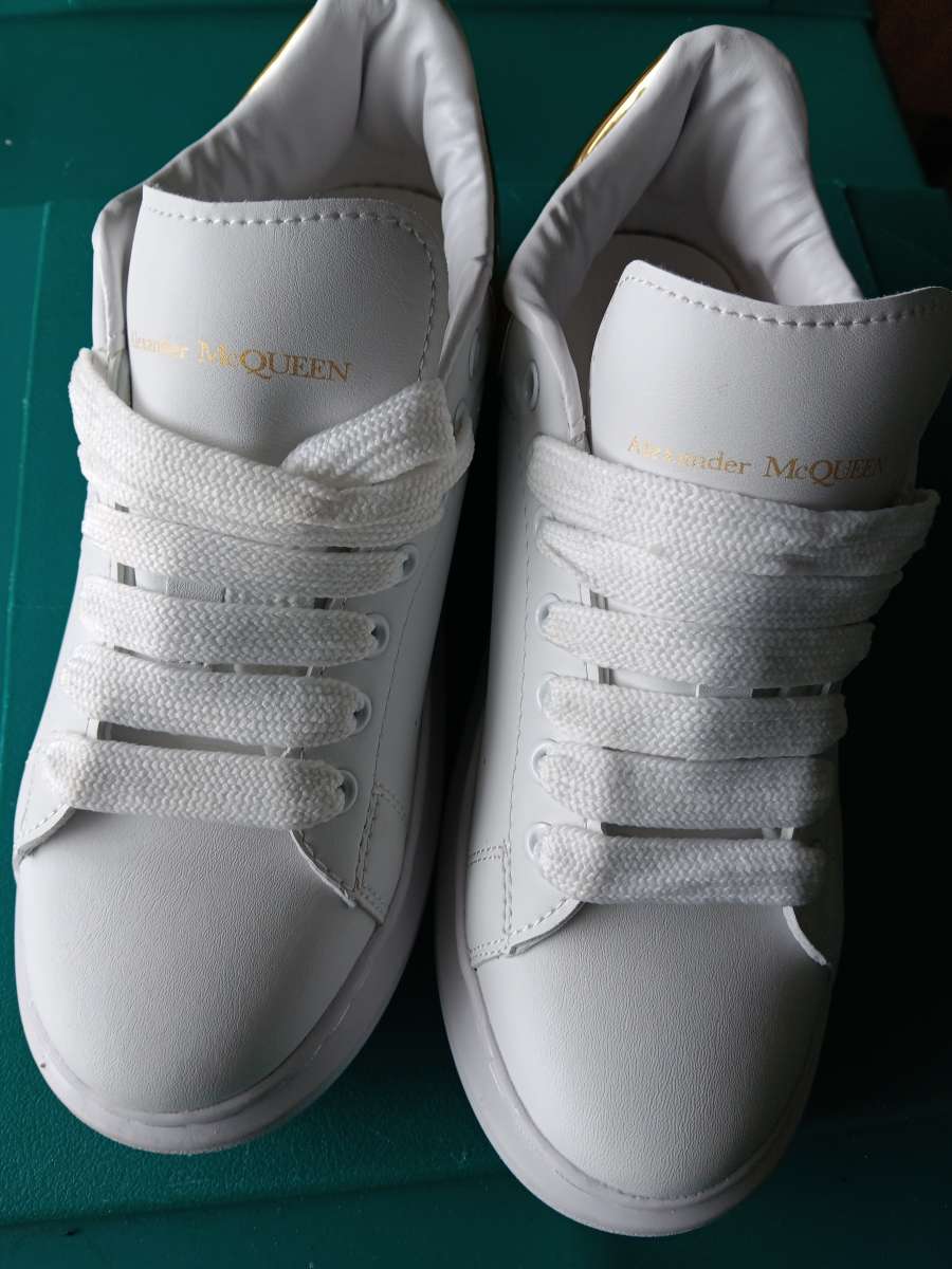 Alexander McQueen white fashion sheakers