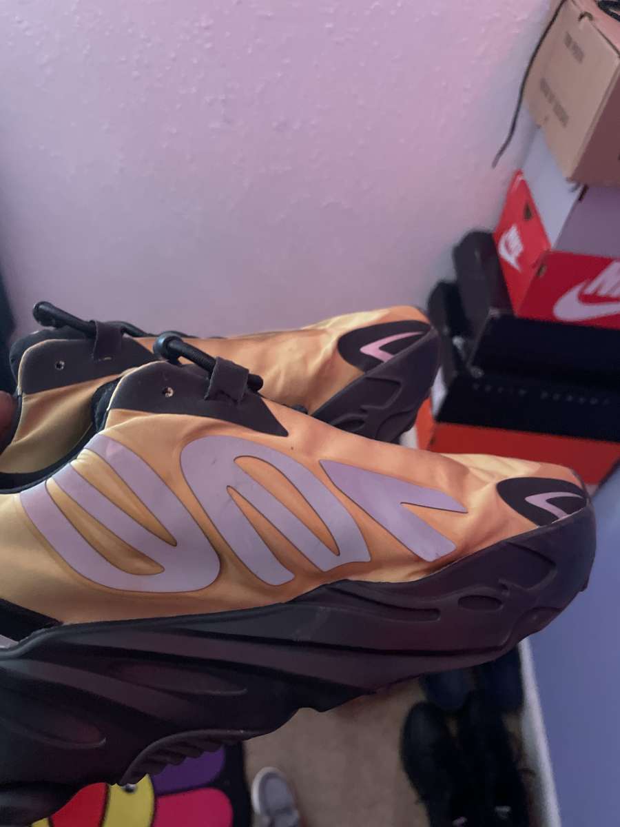 yezzy 700 honey comb