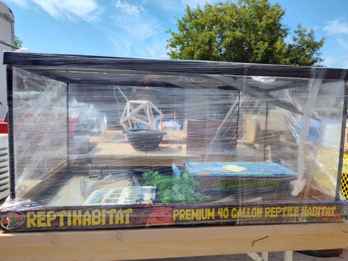 reptile aquarium with all hookups