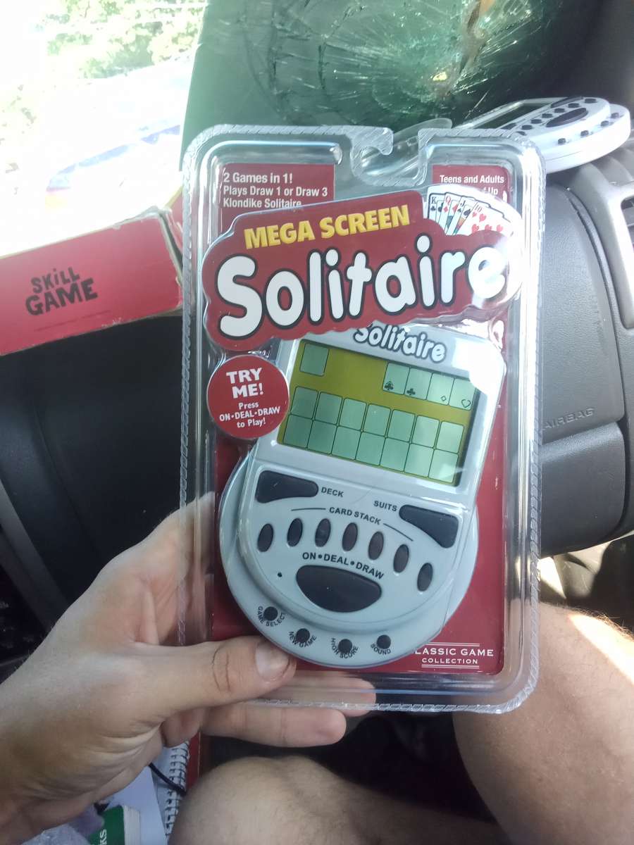 held hand vqgames I have 2 solitre and 7 in 1