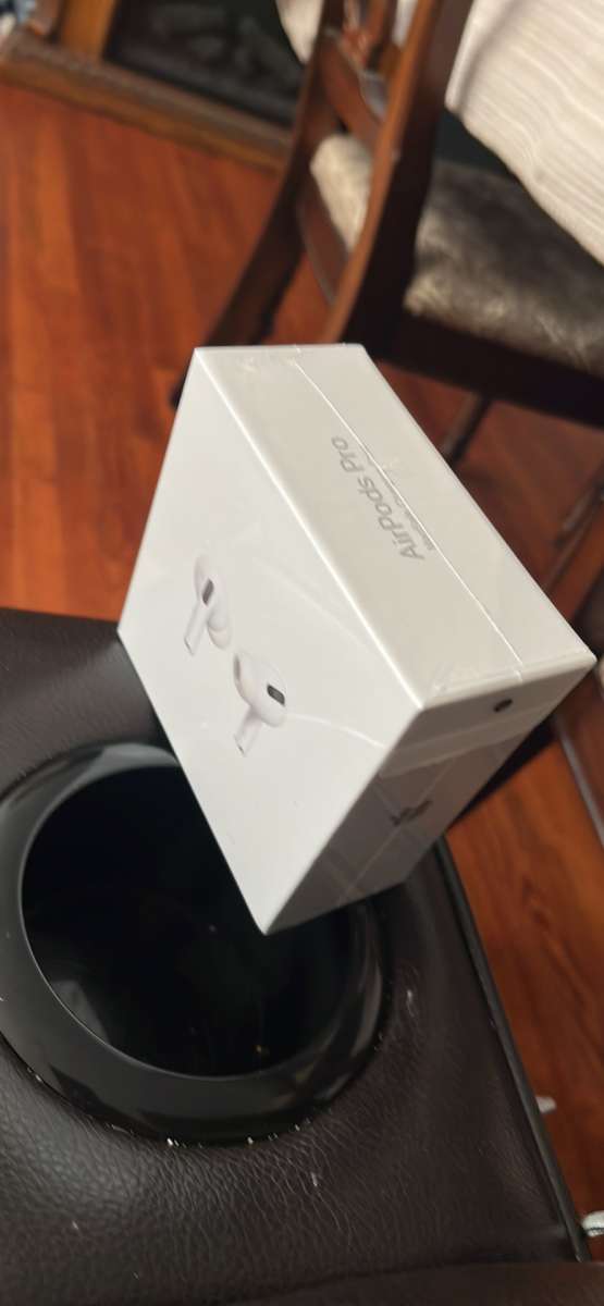 Apple AirPods Pro 2023