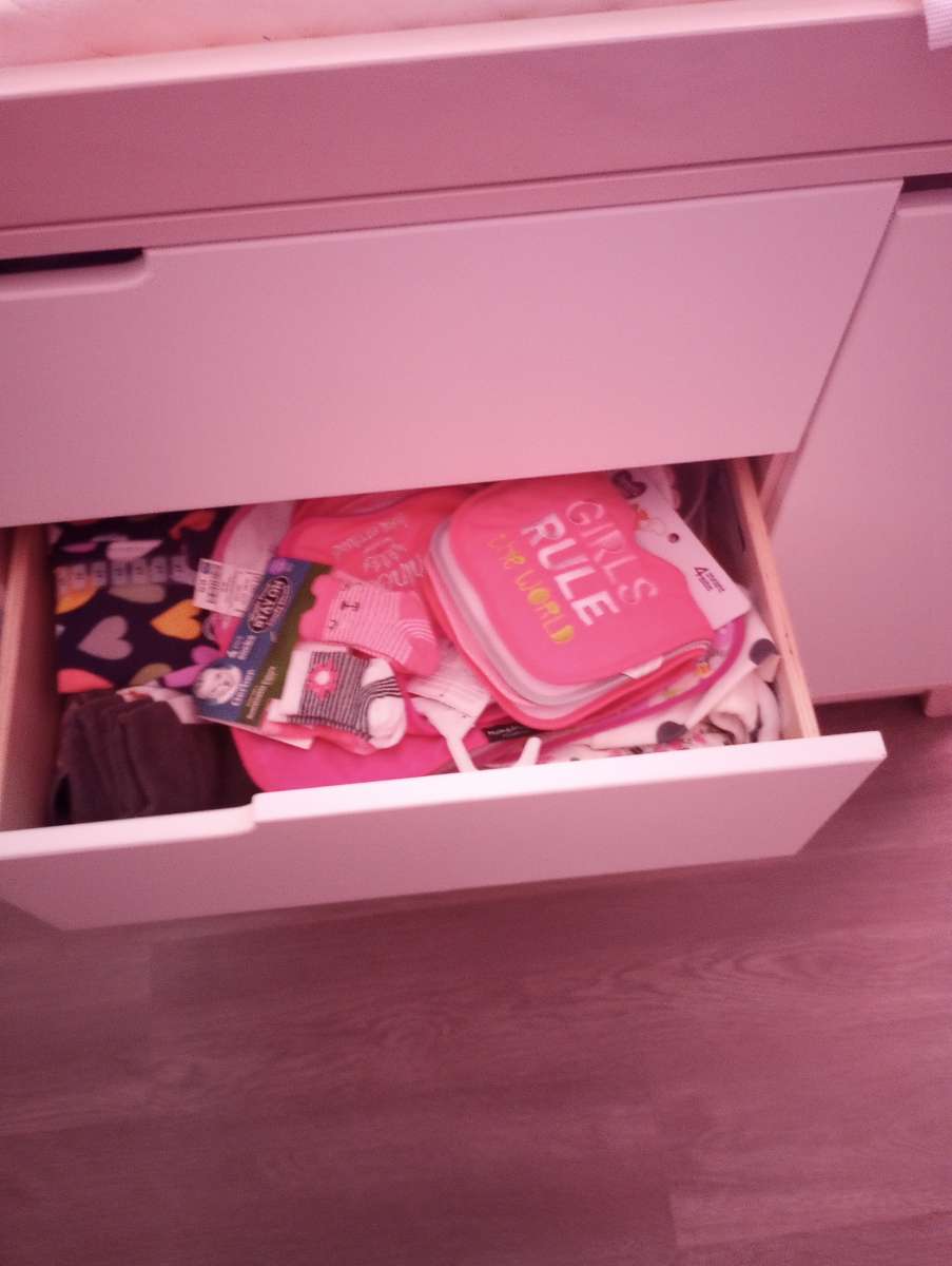 two bedroom apartment everything must go 2000 for everything