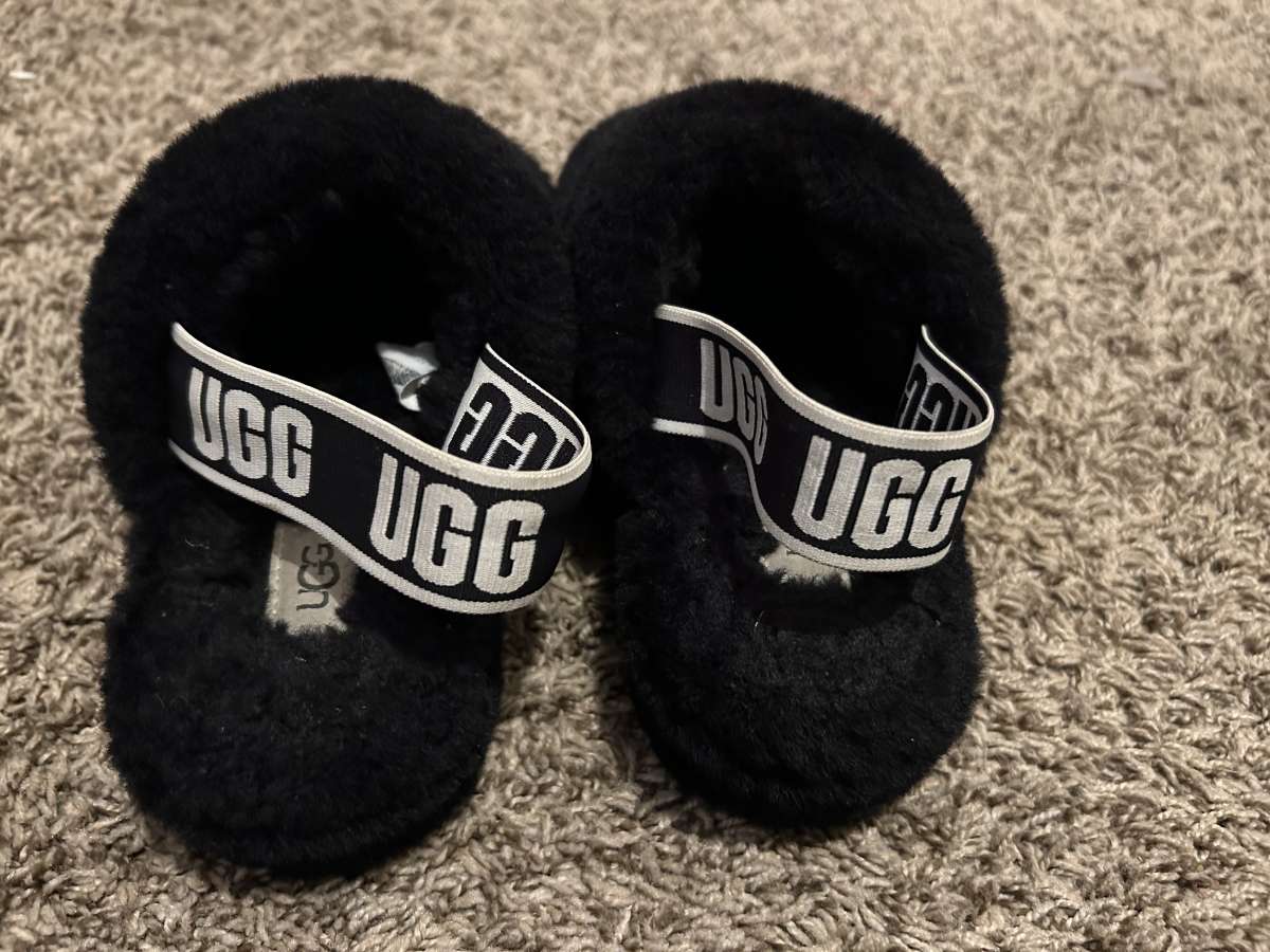 Ugg slides