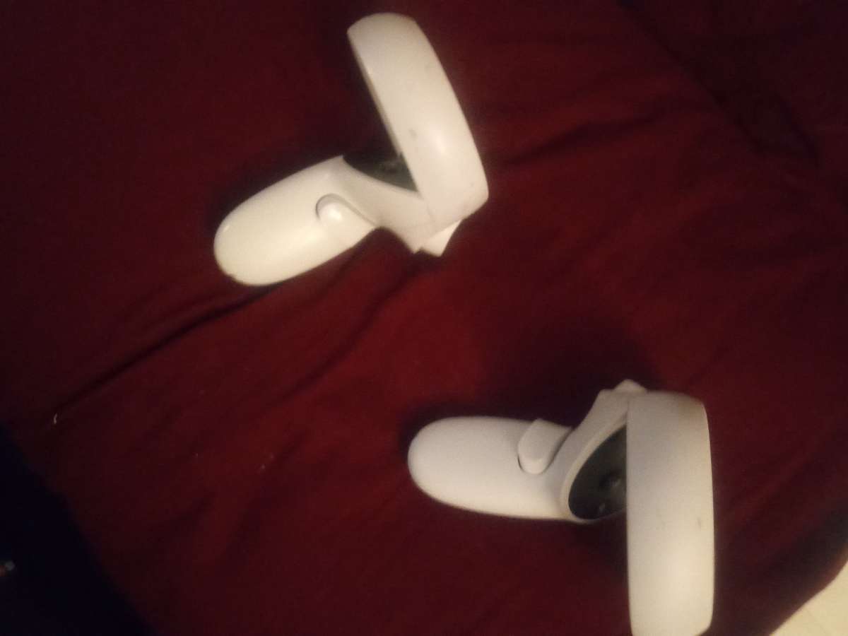 Oculus controlers