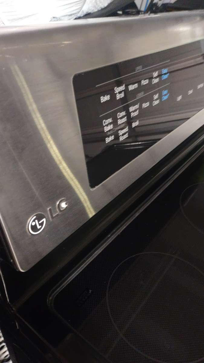 LG Electric stove oven