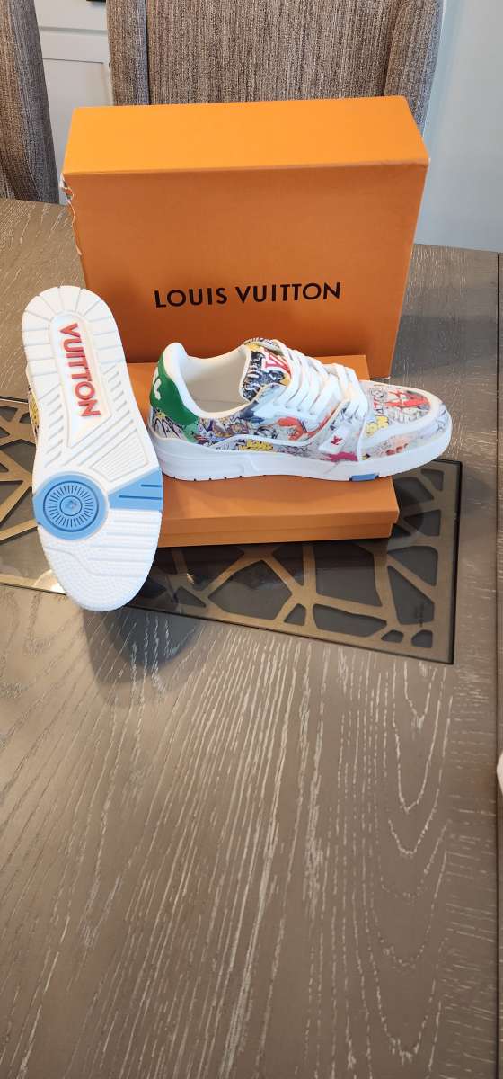 Louis Vuitton Sneakers