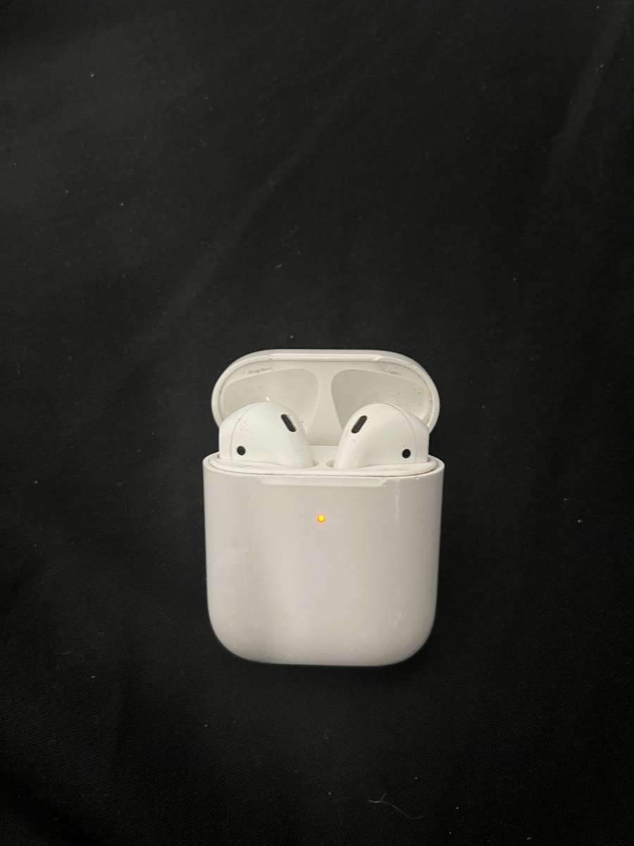 AirPods