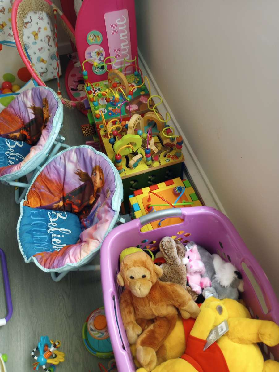 two bedroom apartments for sale everything must go 2000 for