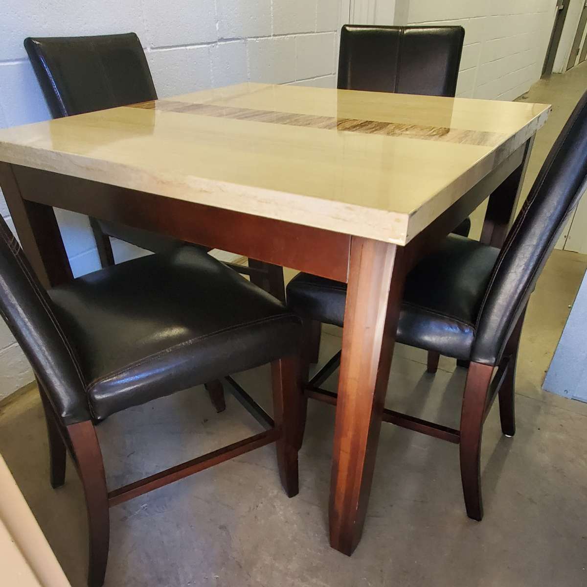 Dining set