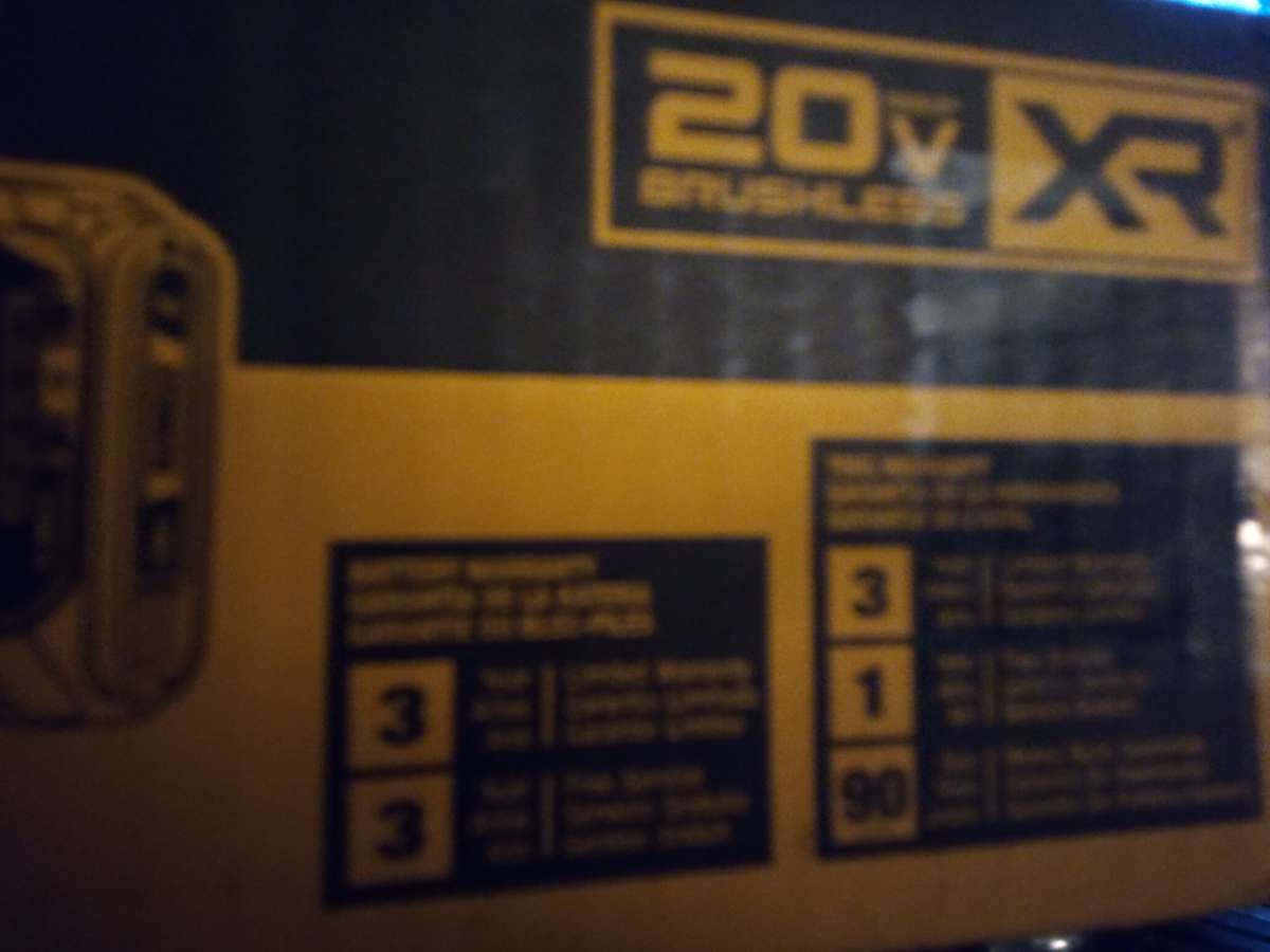 DeWalt brushless 3 speed oscillating multi tool kit