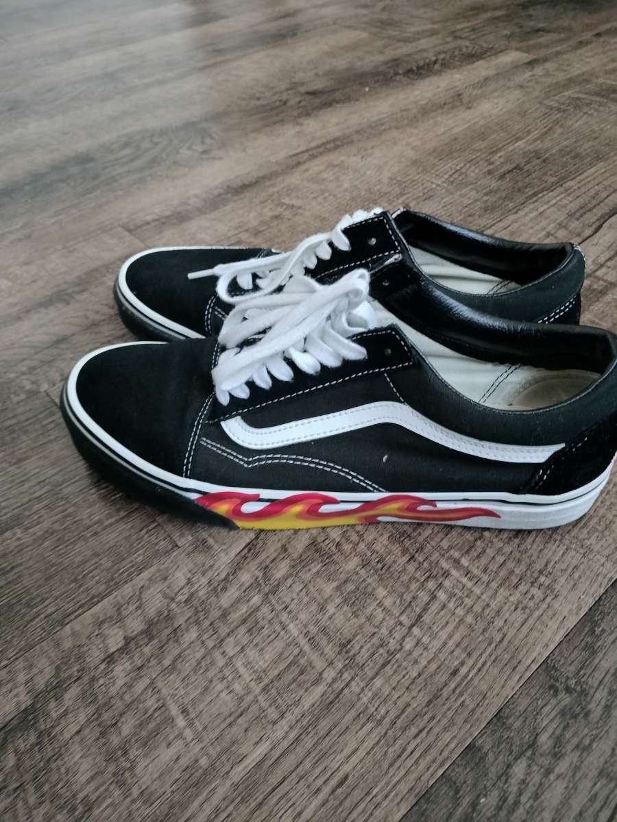 sneaker 130 for all