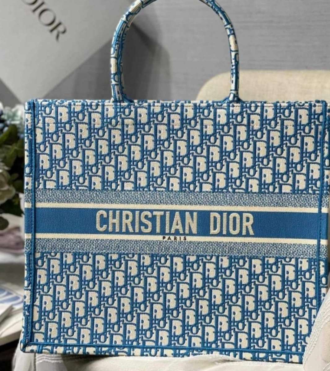 blue Tote bag