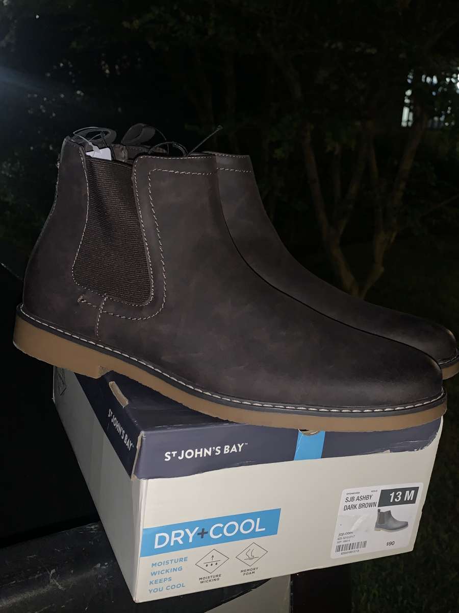 NEW SHOES 40 EACH ONE