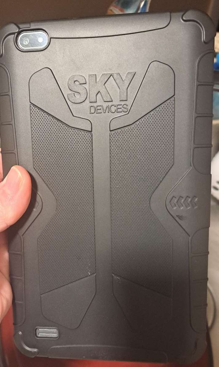 skypad 8 with Otterbein case