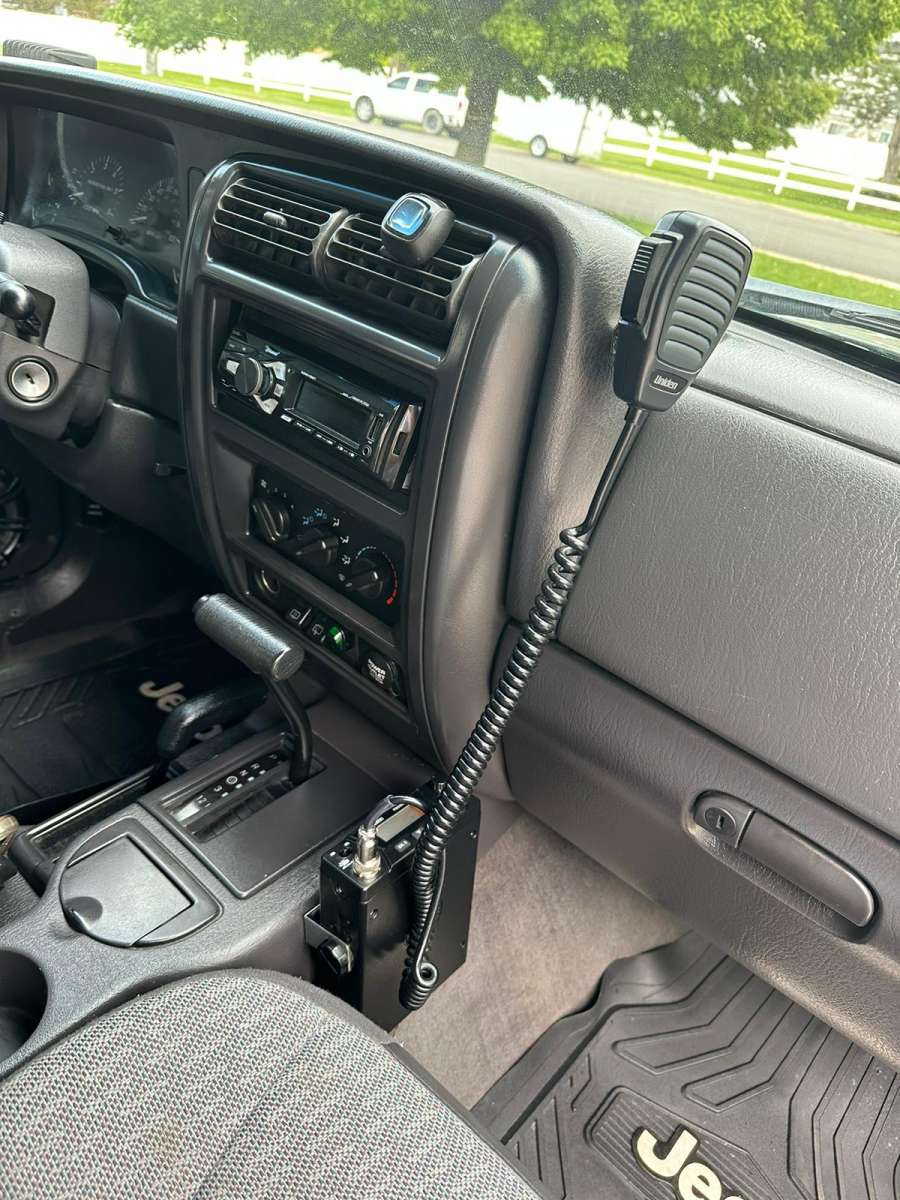 CASH Jeep Cherokee V6 1999