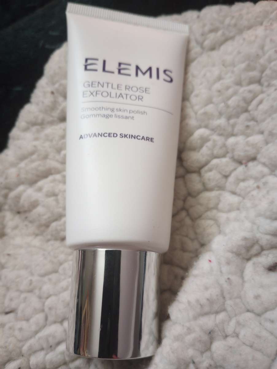 elemis gentle rose exfoliator