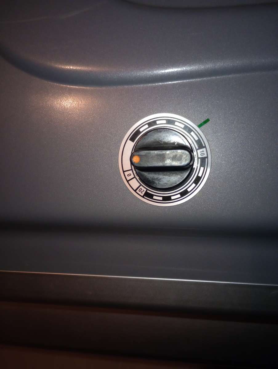 Solar Storm 32 Bulb 20 Min  Tanning Bed