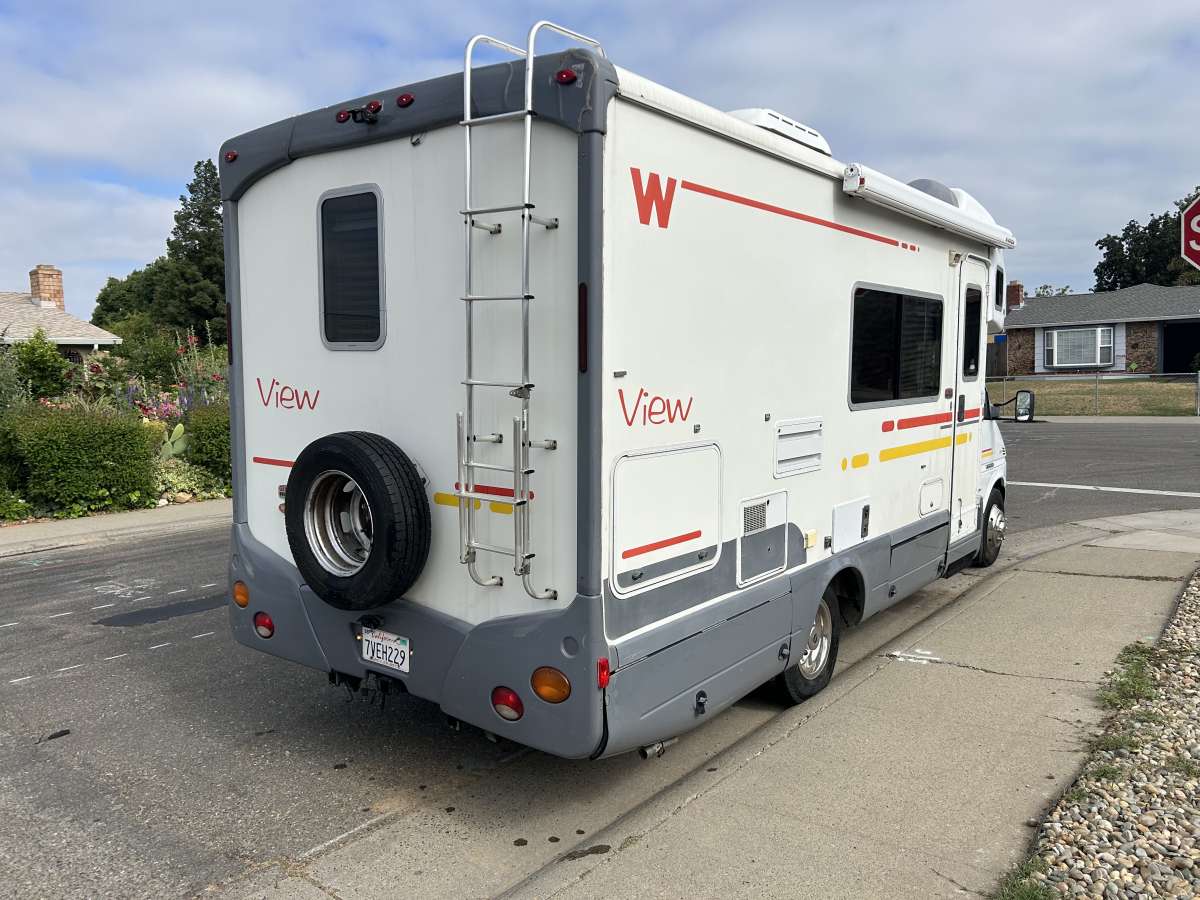 2005 Winnebago view 24ft