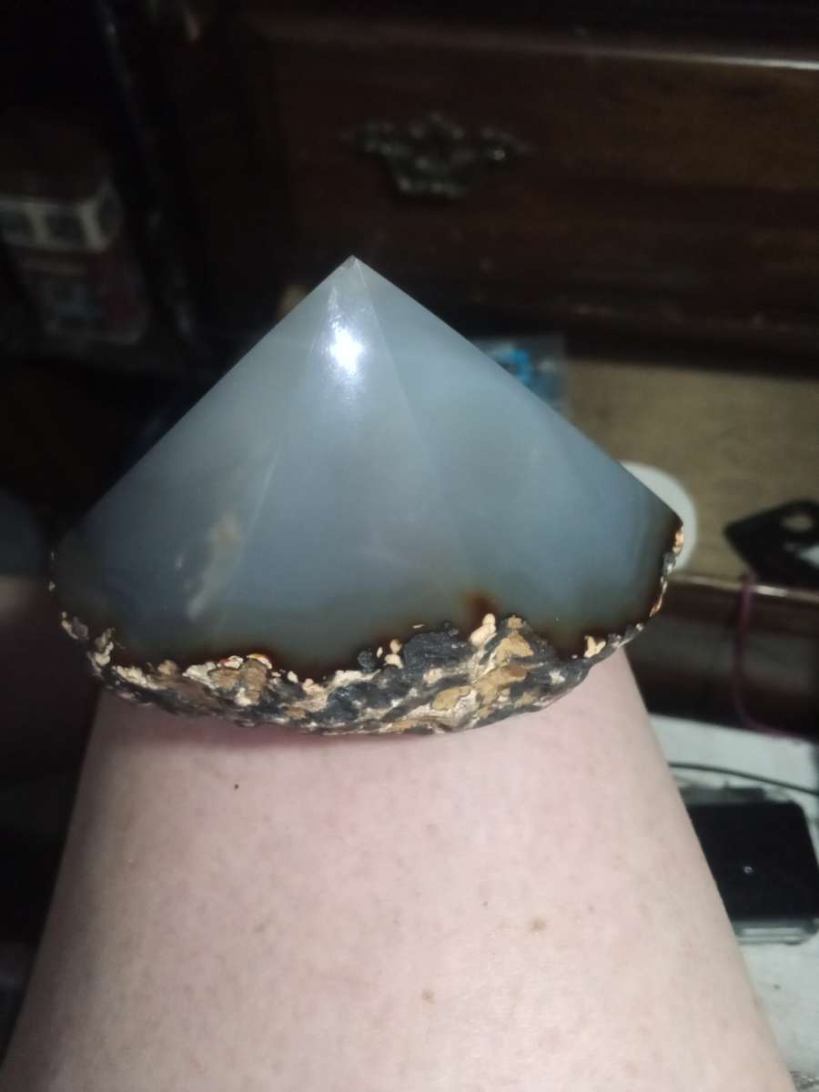 Agit shaped piramid healing rock