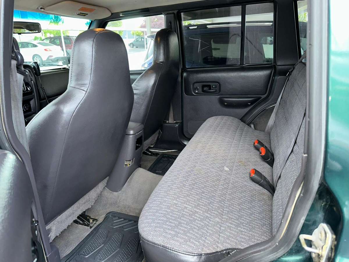 CASH DEAL Jeep Cherokee V6 1999