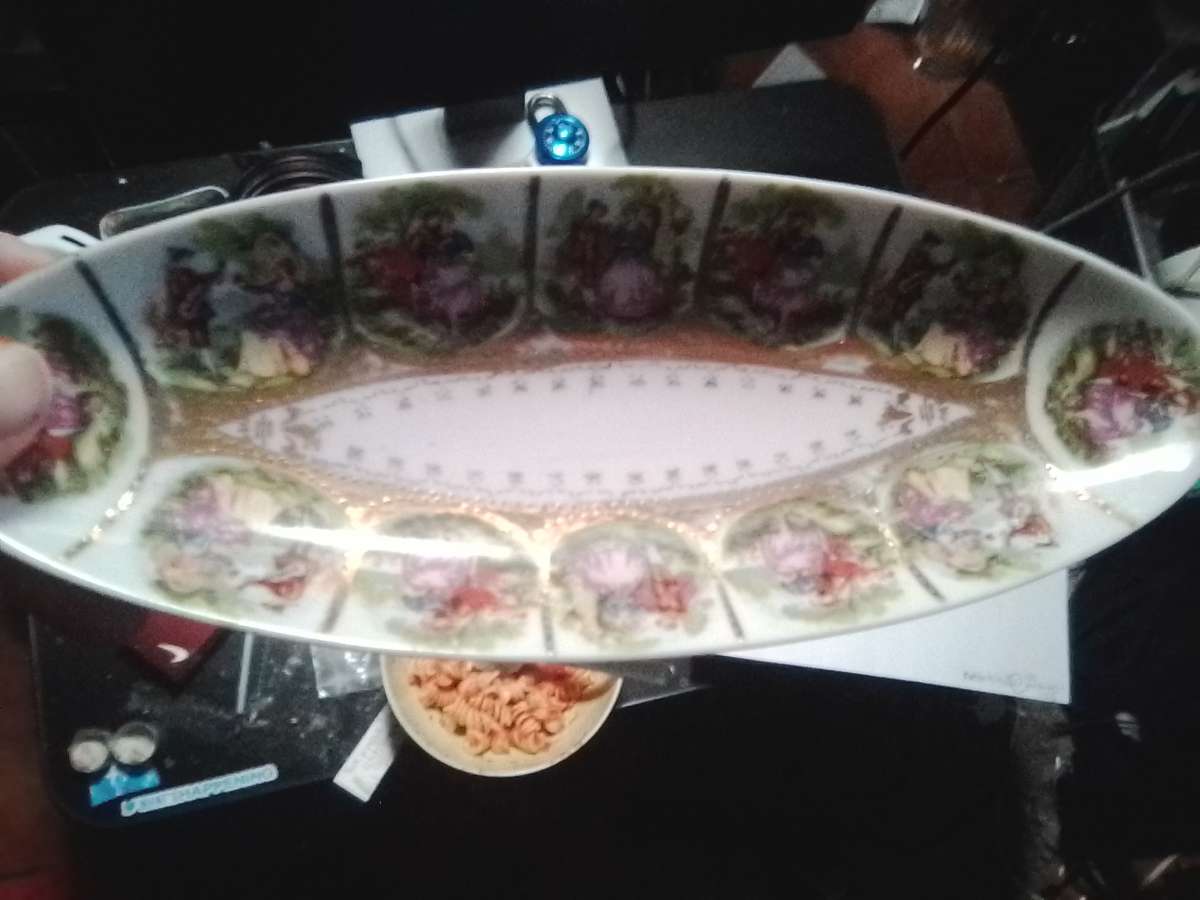 Royal stamped porcelain dish inlaid with Gold