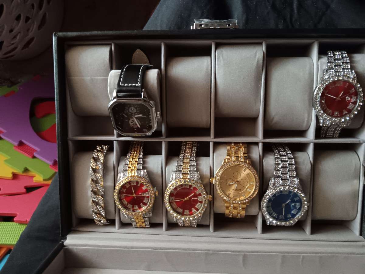 watches necklaces and braclet