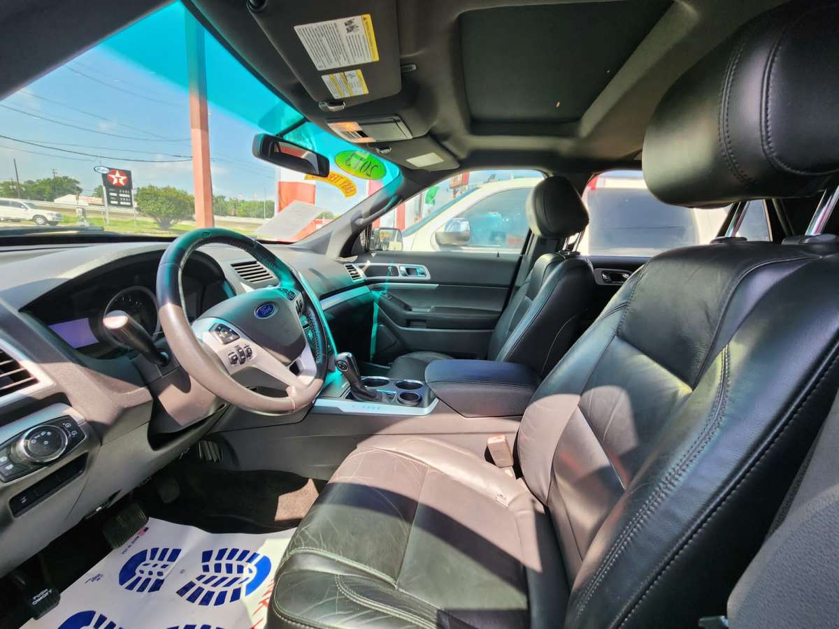 Ford Explorer V6 XLT 2013