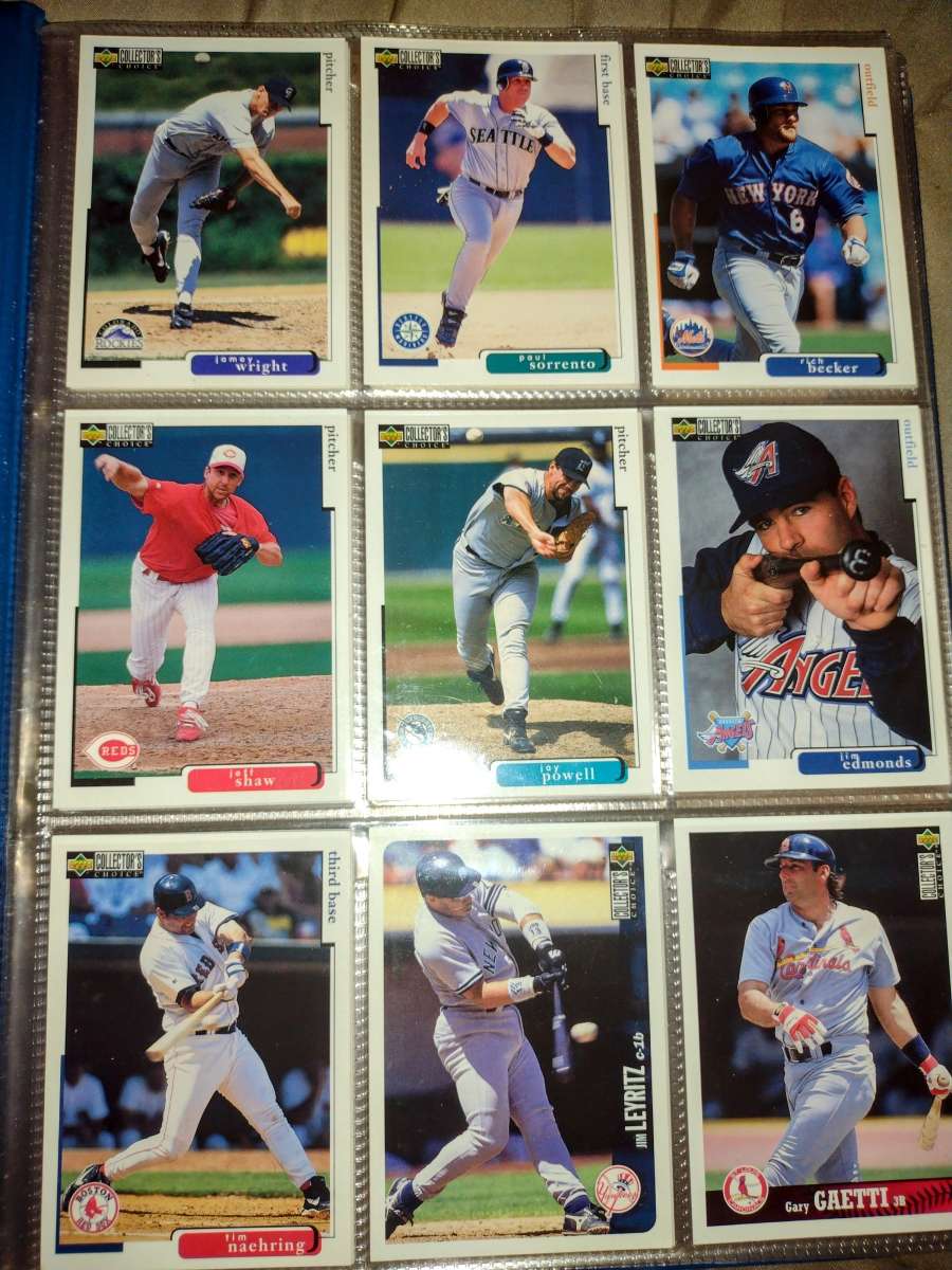 lot of 54 baseball cards