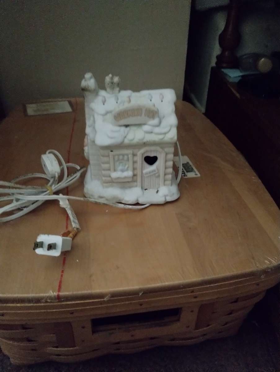 light house candle holder and wamer