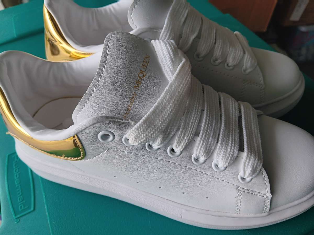 Alexander McQueen white fashion sheakers