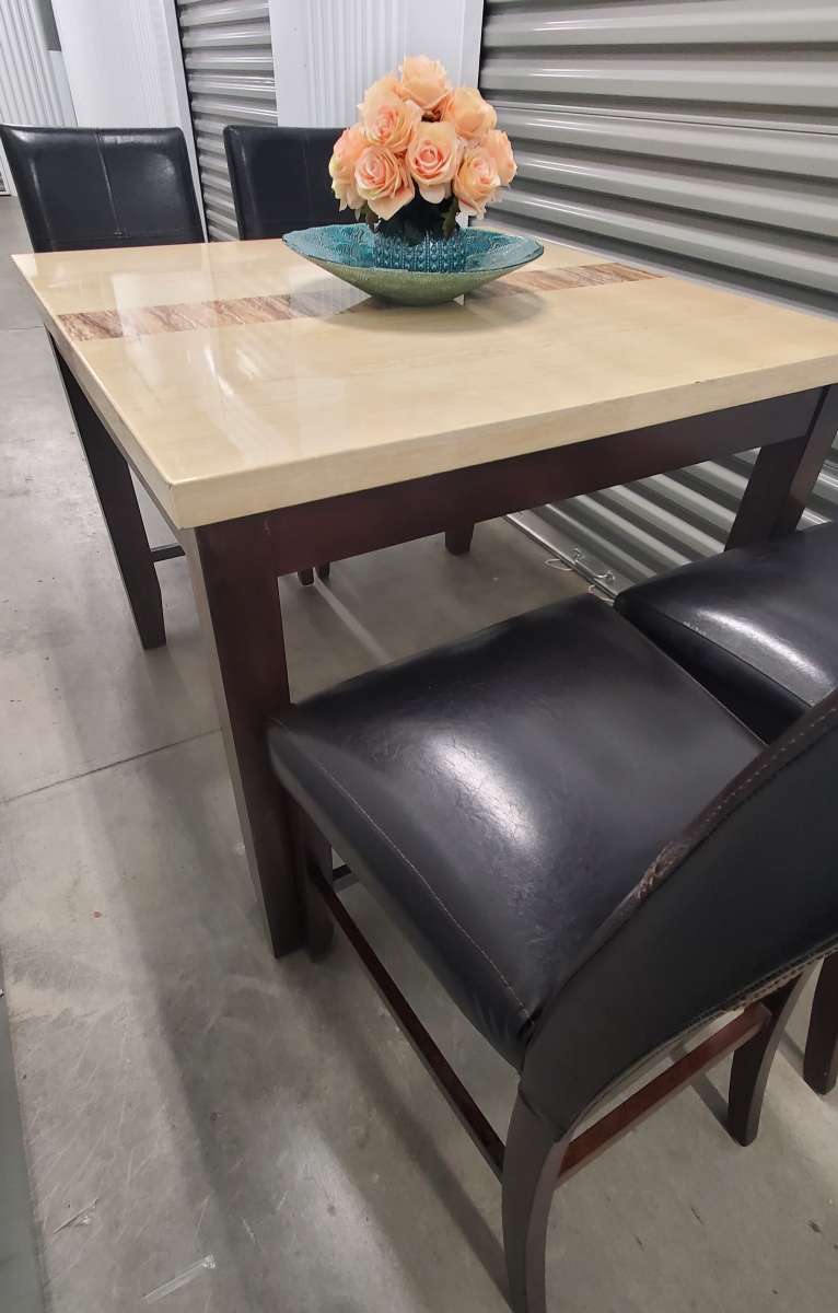 Dining set
