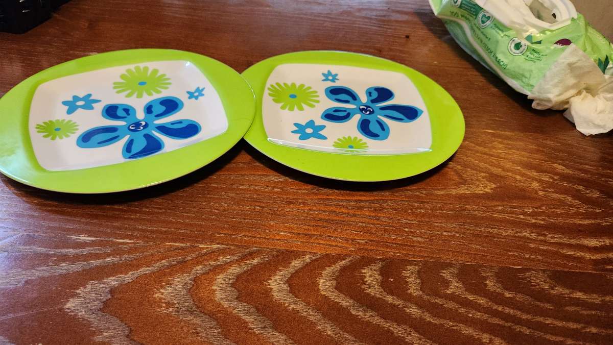 set Of flower plates