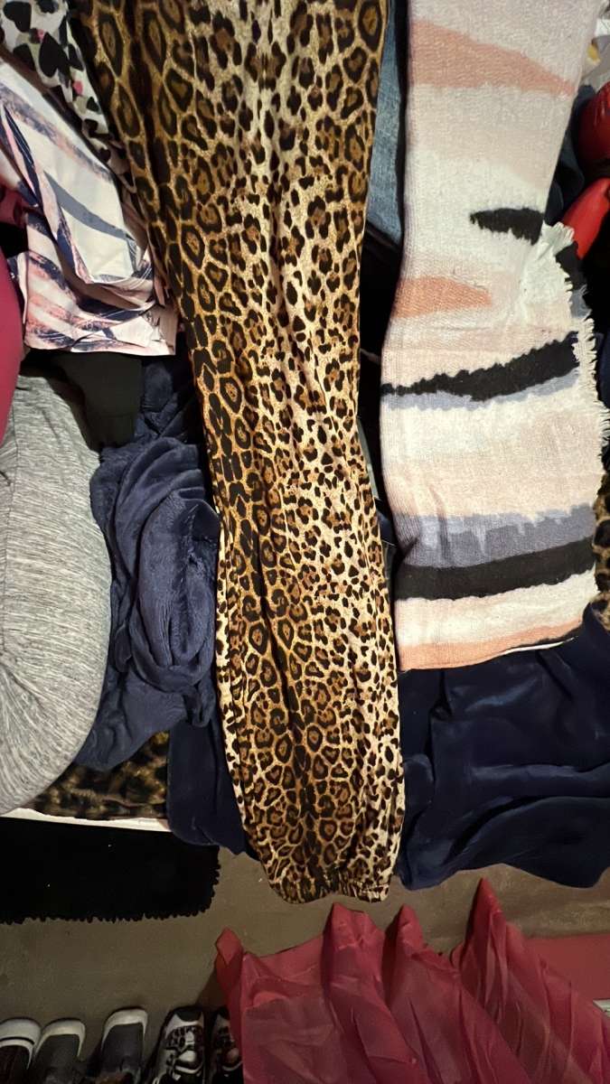 Christopher and banks scarf and reg leggings cheetah print