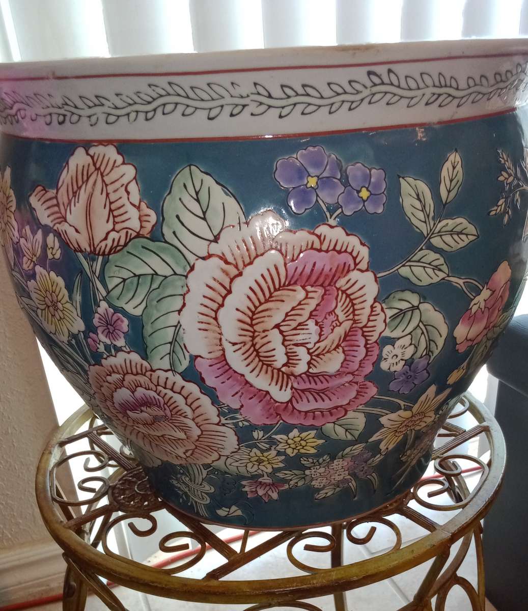 Vintage Mid 20th Century Chinese Porcelain Planter