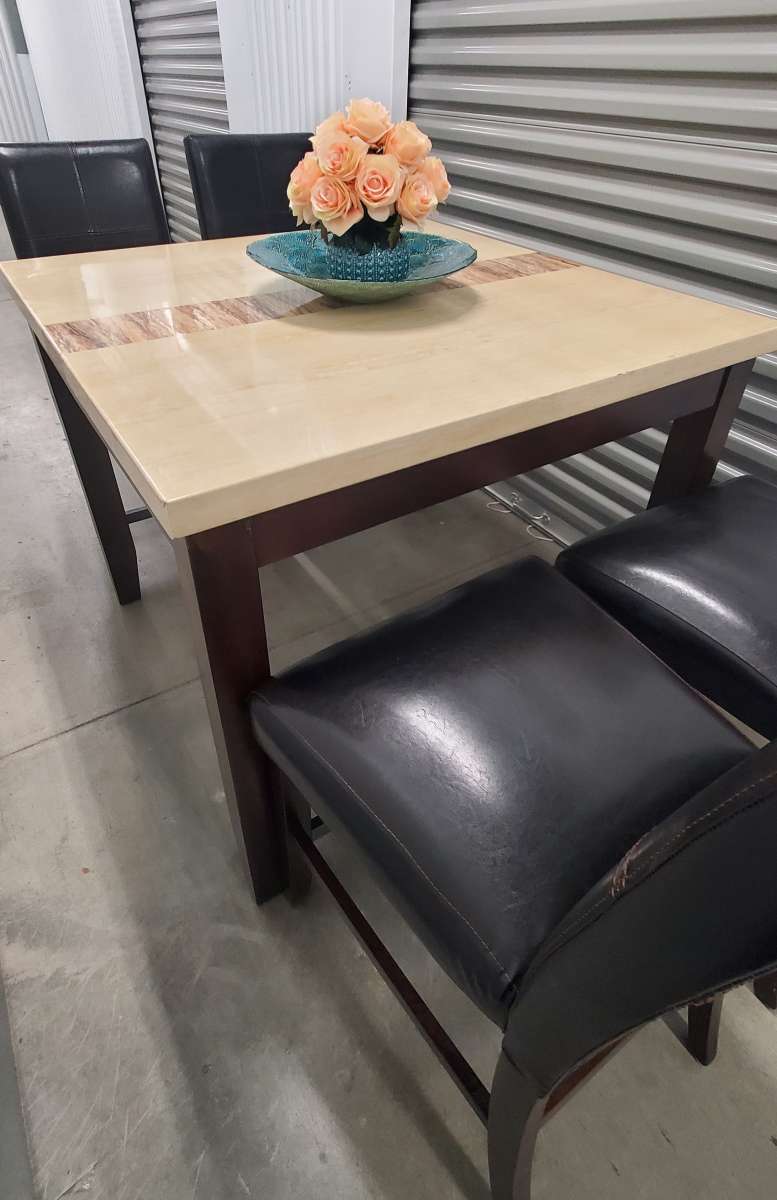 Dining set