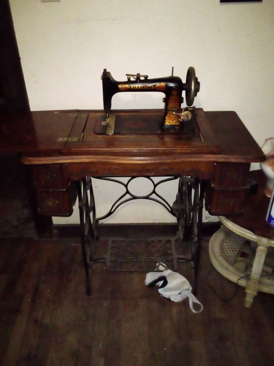 1910 sewing machine