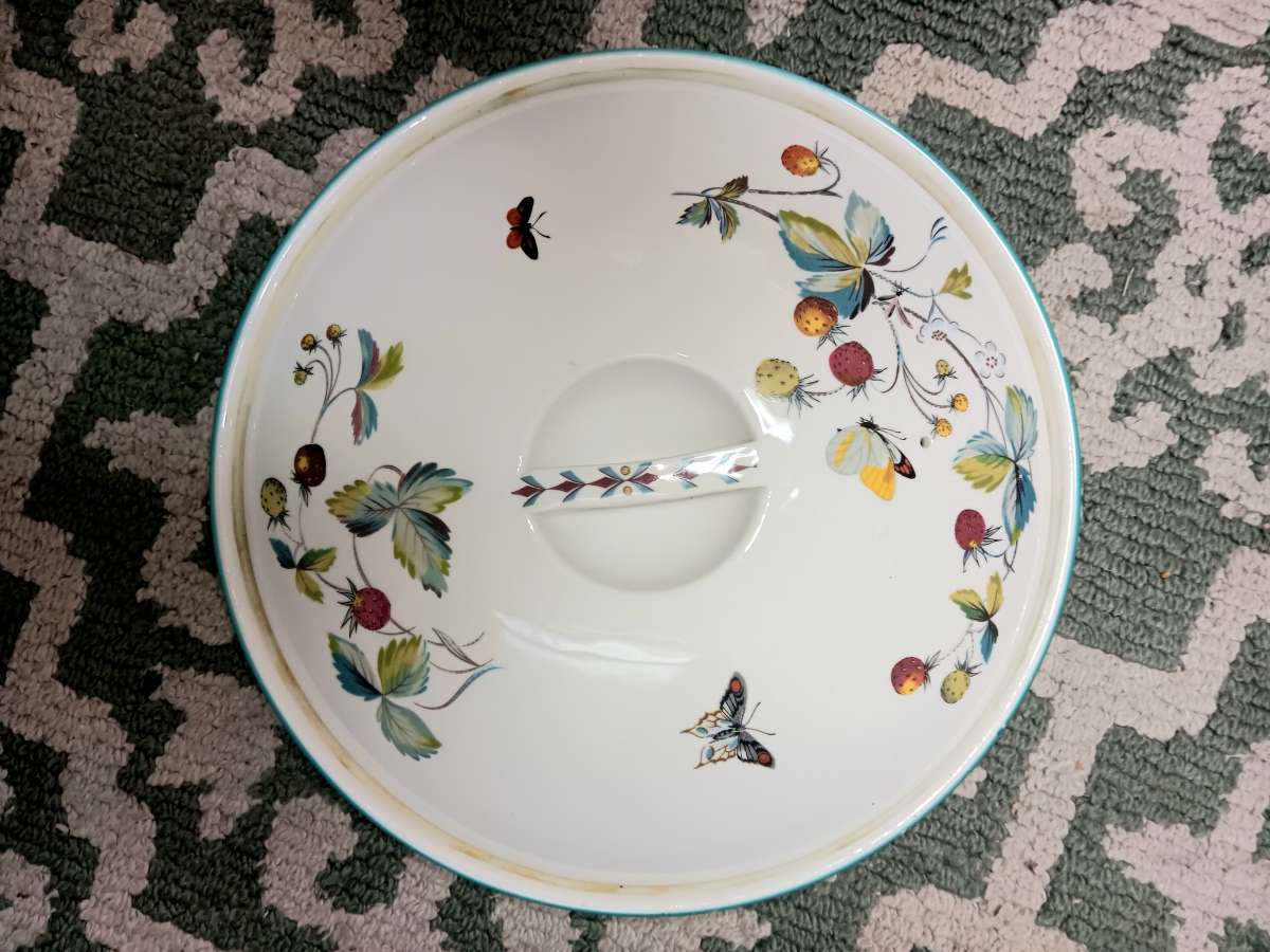 Royal Westinghouse casserole dish with cover