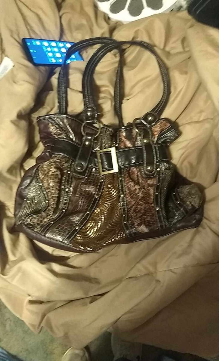 chateau purse