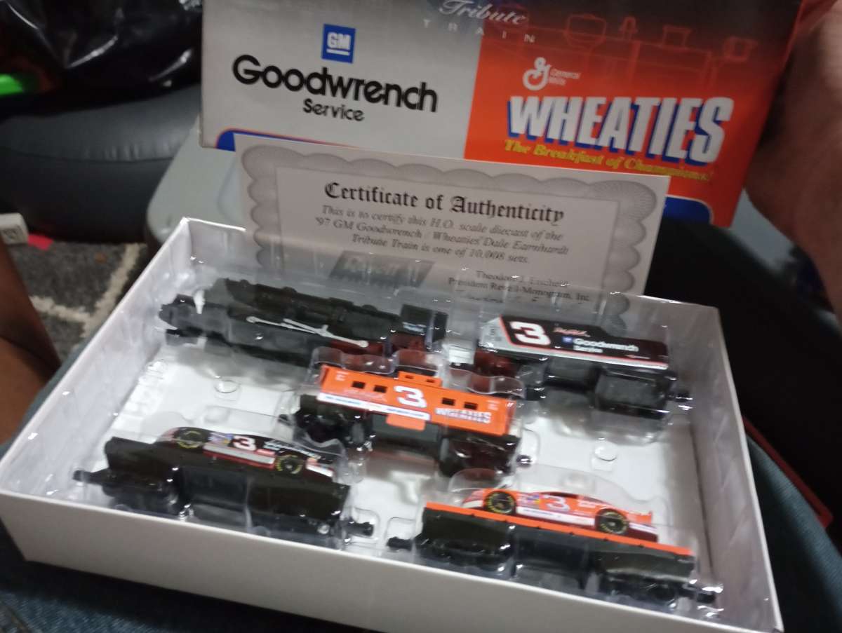 Dale Earnhardt Sr die cast tran and car set