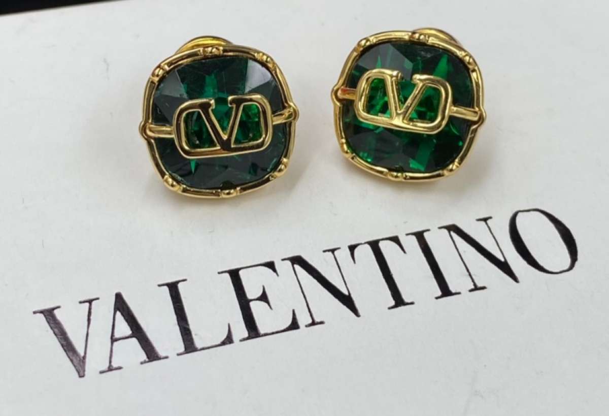 Valentino set fine jewelry