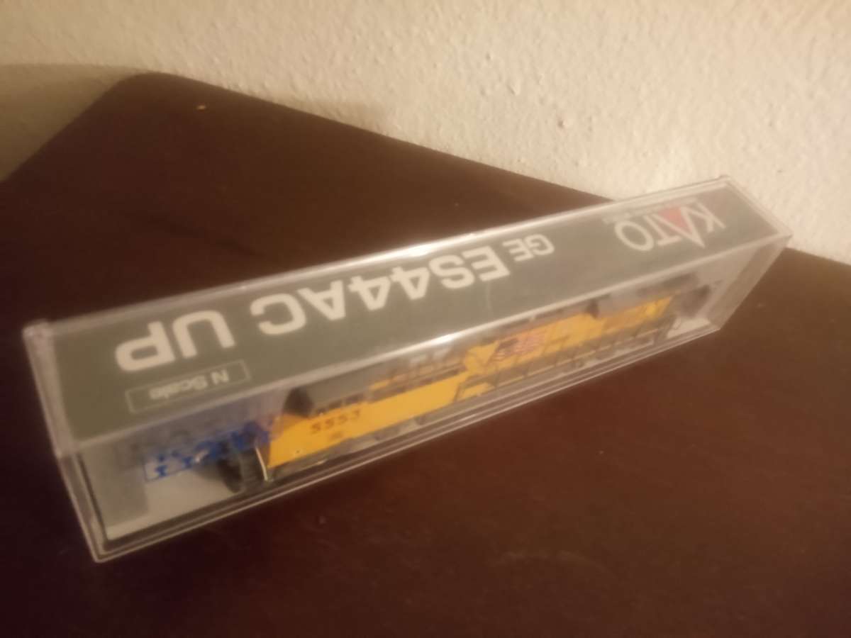 KATO N Scale freight train starter set