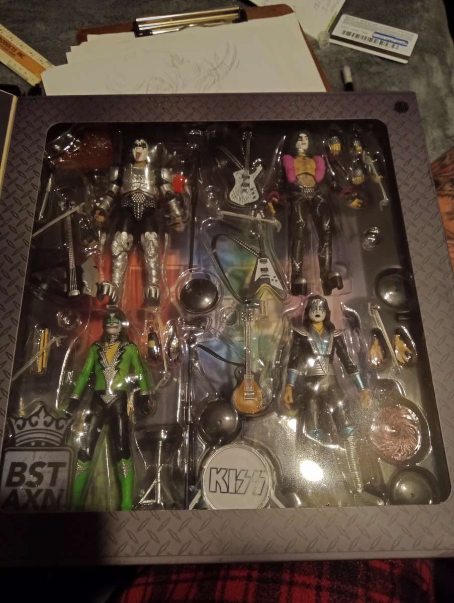 box set kiss figures