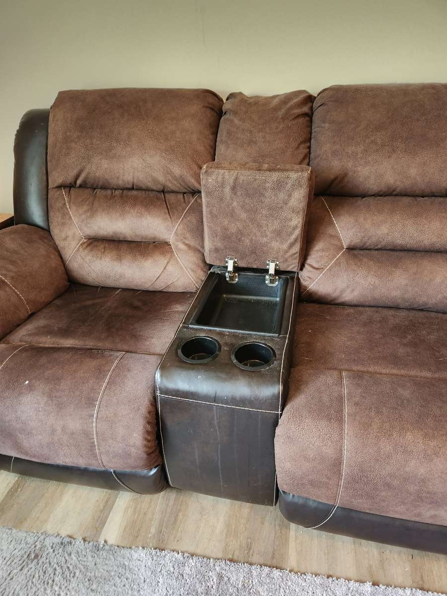 reclining love seat with console