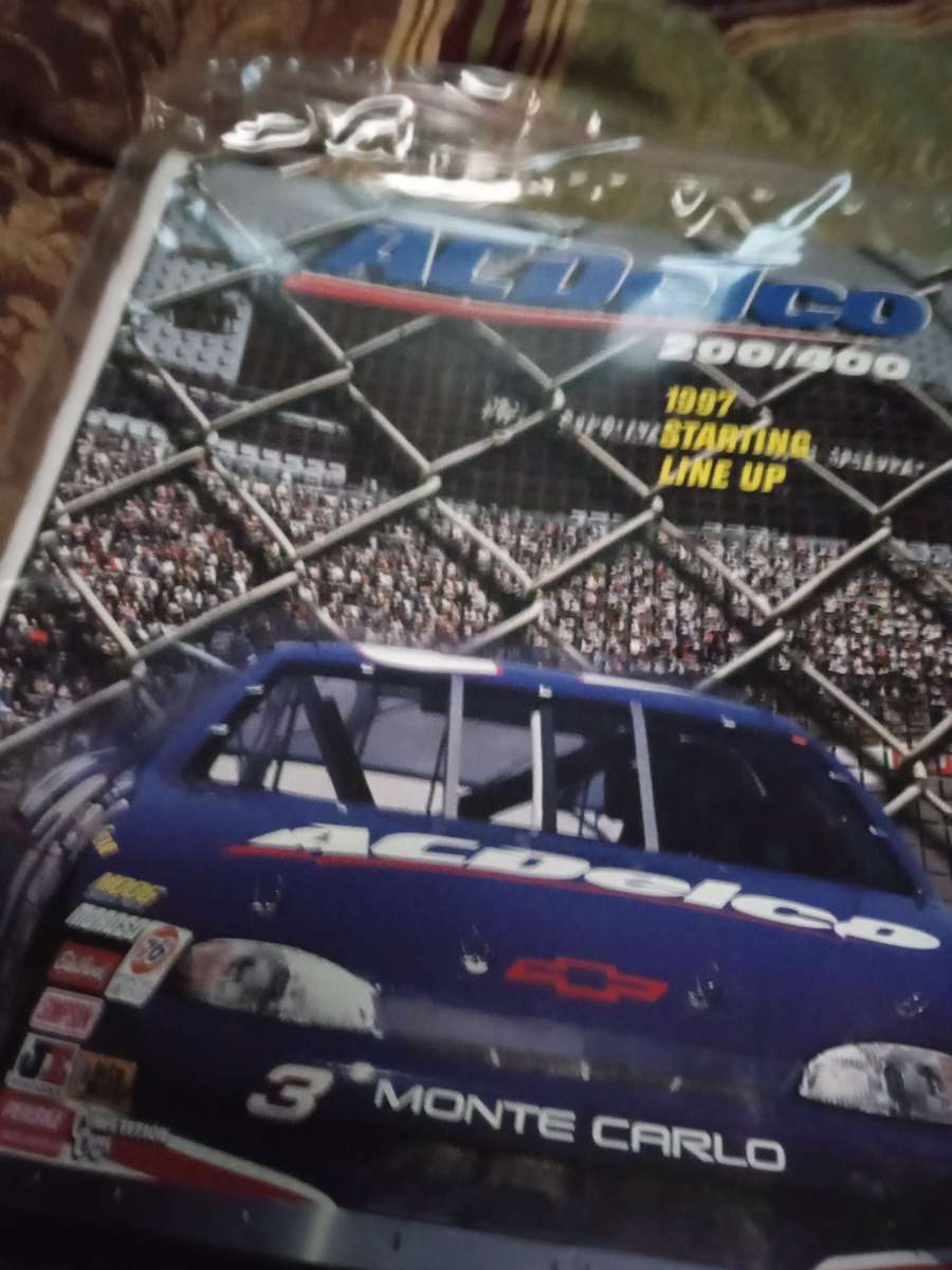 1997 AC Delco Winston cup racing book from NC Motor speedway